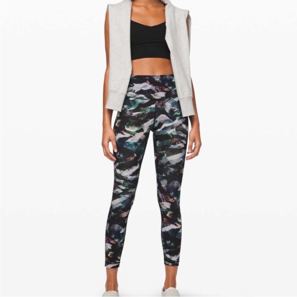 EUC Lululemon Wunder Under High Rise Leggings Glacier Camo Starlight Multi Sz. 2